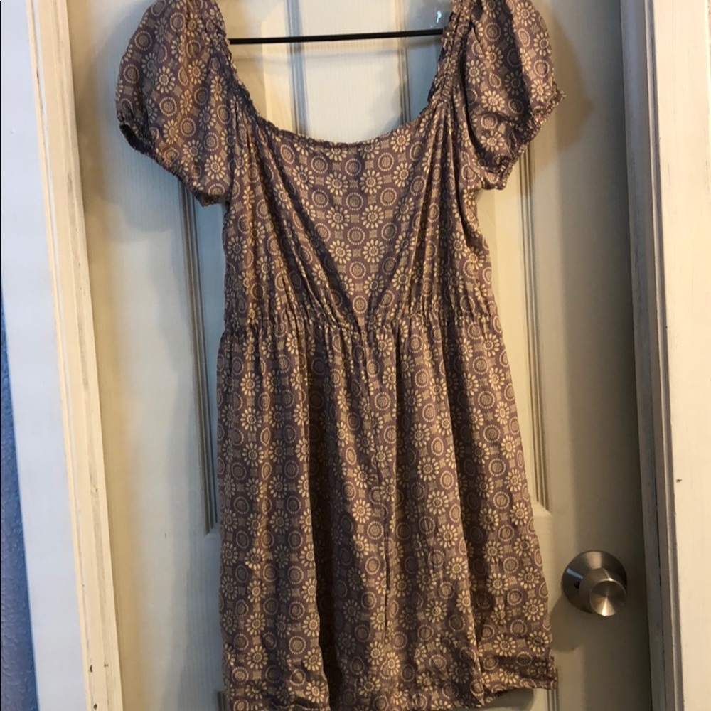 Dress - Picture 4 of 4